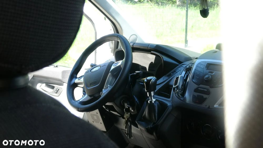Ford Transit Custom 290 L2H1 Limited - 23