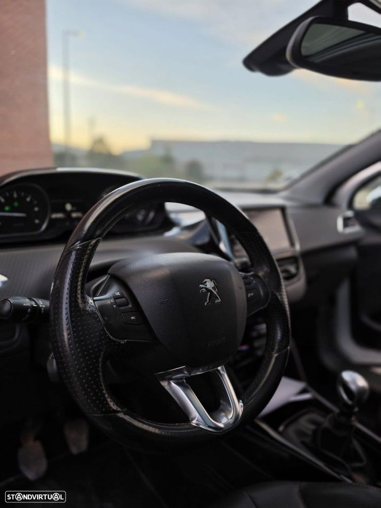 Peugeot 2008 1.6 BlueHDi Crossway - 17