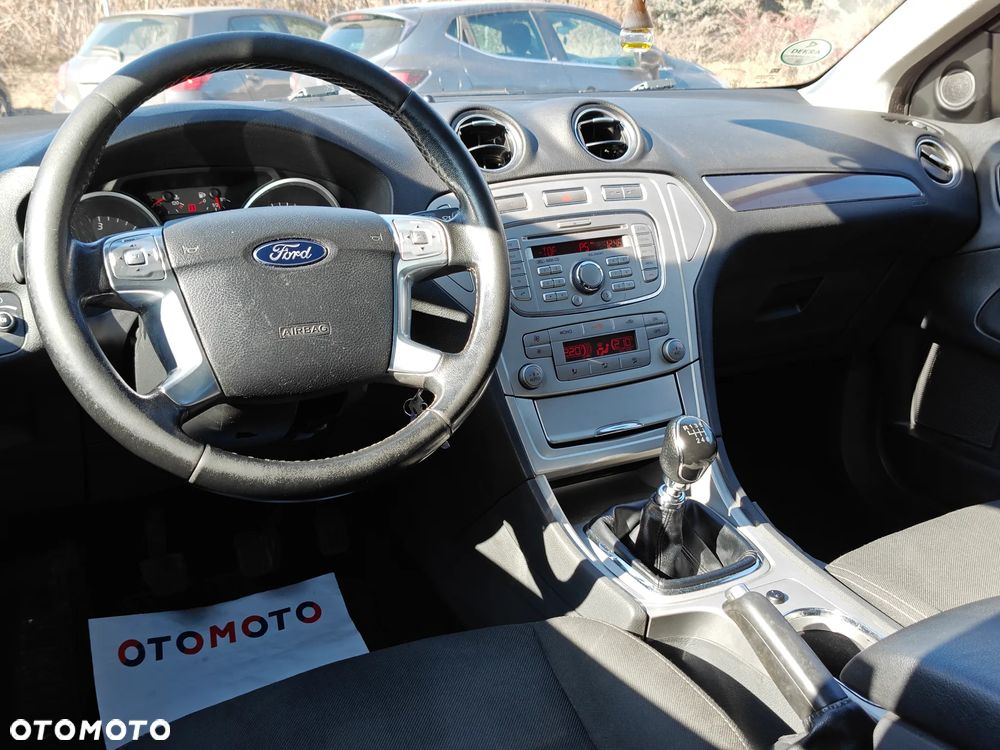 Ford Mondeo SW 1.8 TDCi Gold X - 20