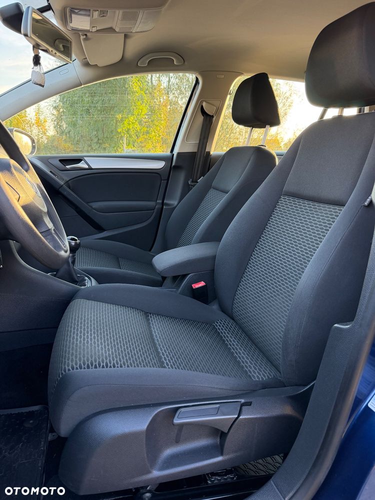 Volkswagen Golf 1.6 Comfortline - 28