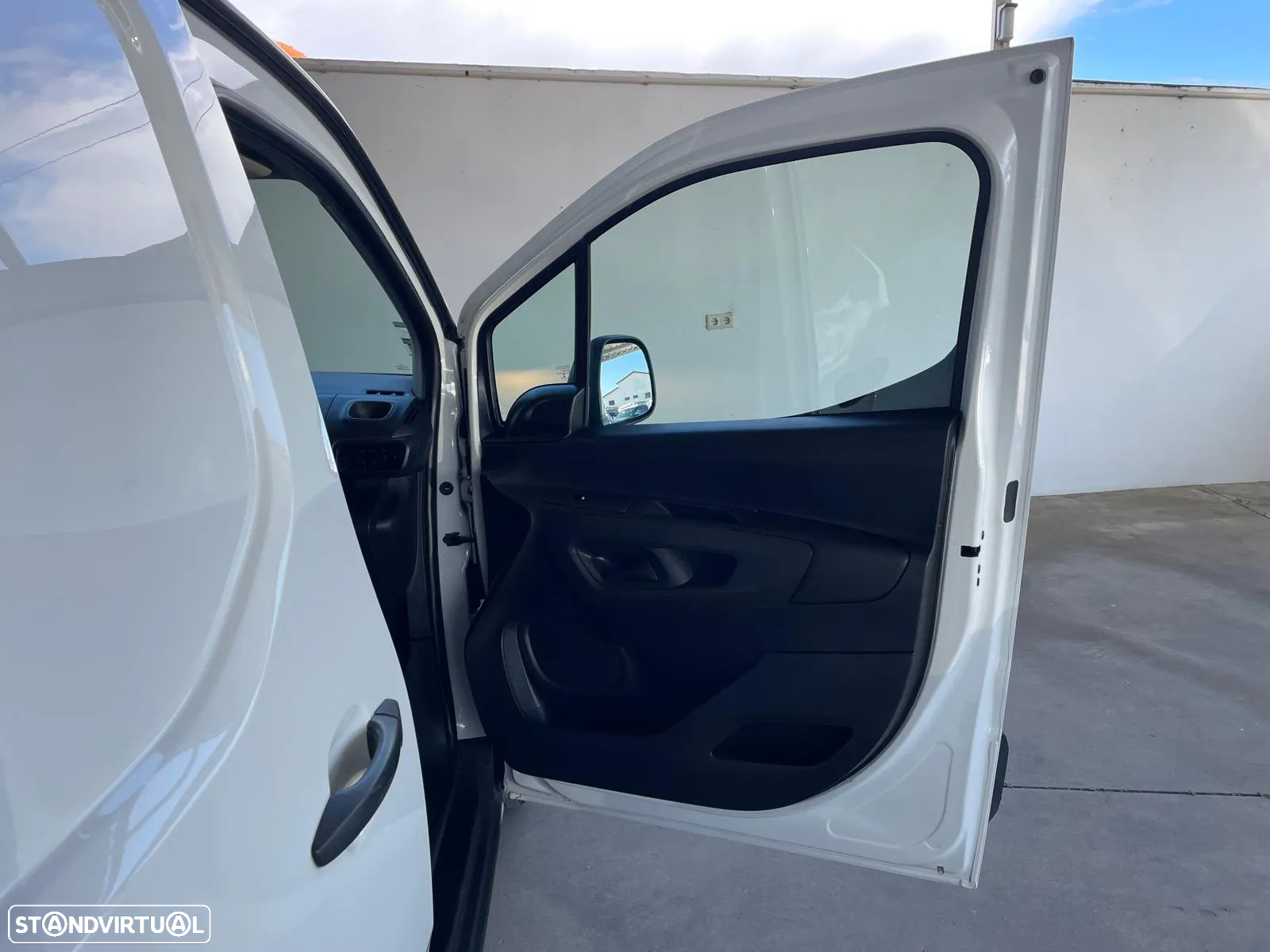 Citroën Berlingo 1.6 BlueHDI 3LUG c/IVA Dedutível - 25