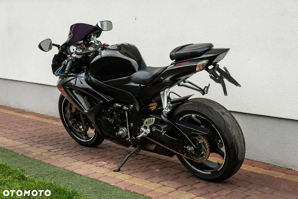 Suzuki GSX-R - 4