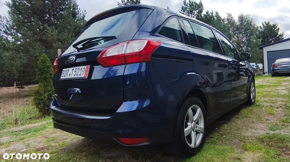 Ford Grand C-MAX - 9