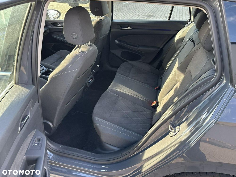 Volkswagen Golf 1.5 TSI EVO Style - 12