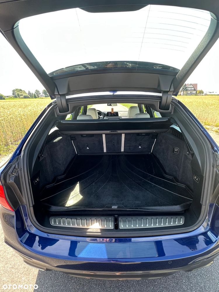 BMW Seria 5 520d xDrive - 12