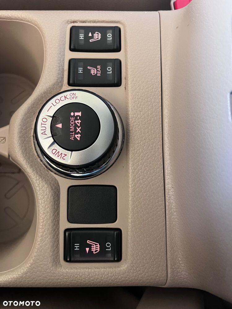 Nissan X-Trail 2.0 dCi N-Connecta 4WD - 24