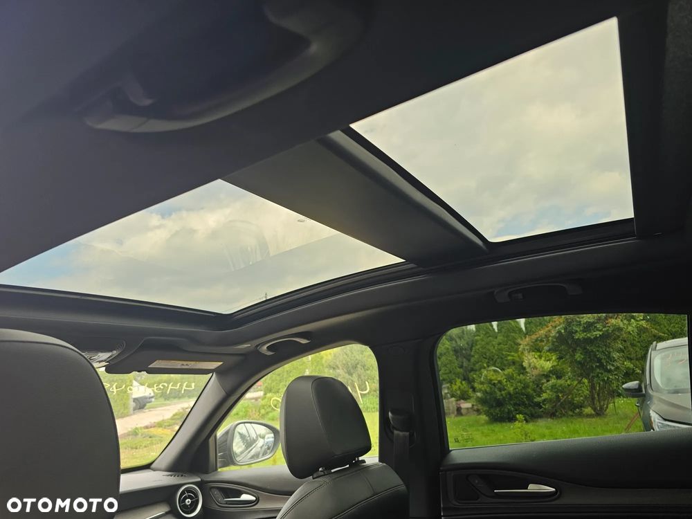 Alfa Romeo Stelvio 2.0 Turbo TI Q4 - 24