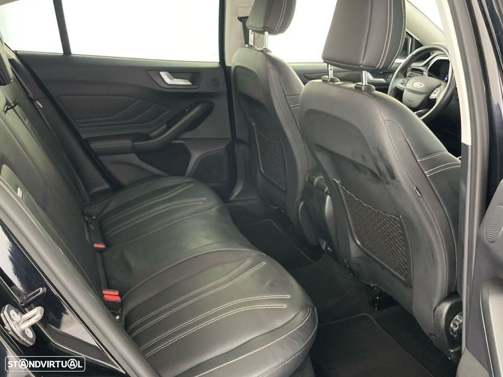 Ford Focus 1.0 EcoBoost Vignale - 23