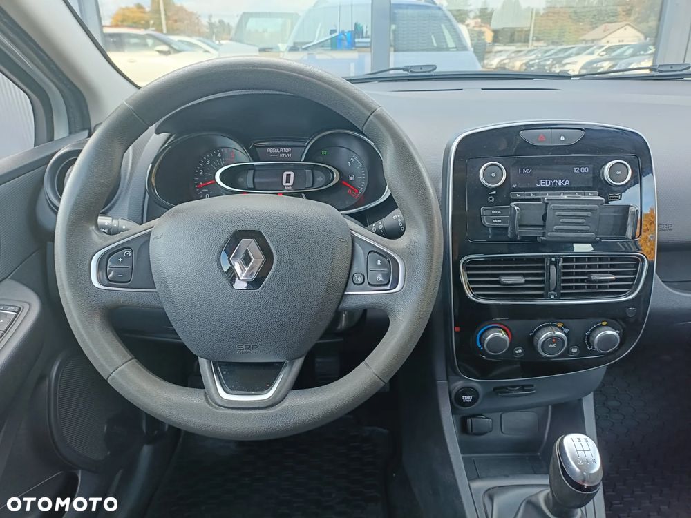 Renault Clio - 15