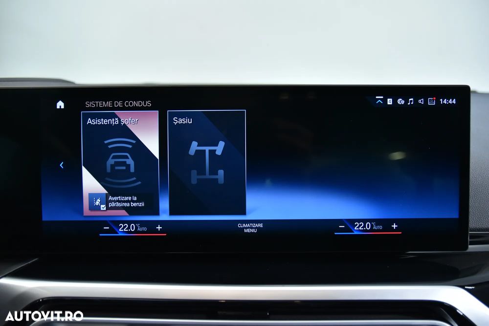 BMW Seria 3 320i xDrive AT - 24