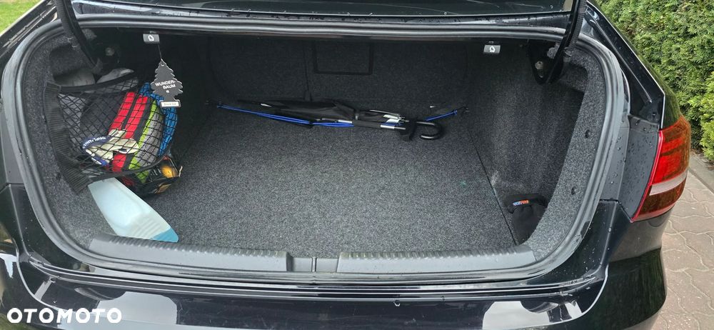 Volkswagen Jetta - 17