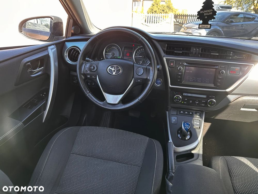 Toyota Auris - 11