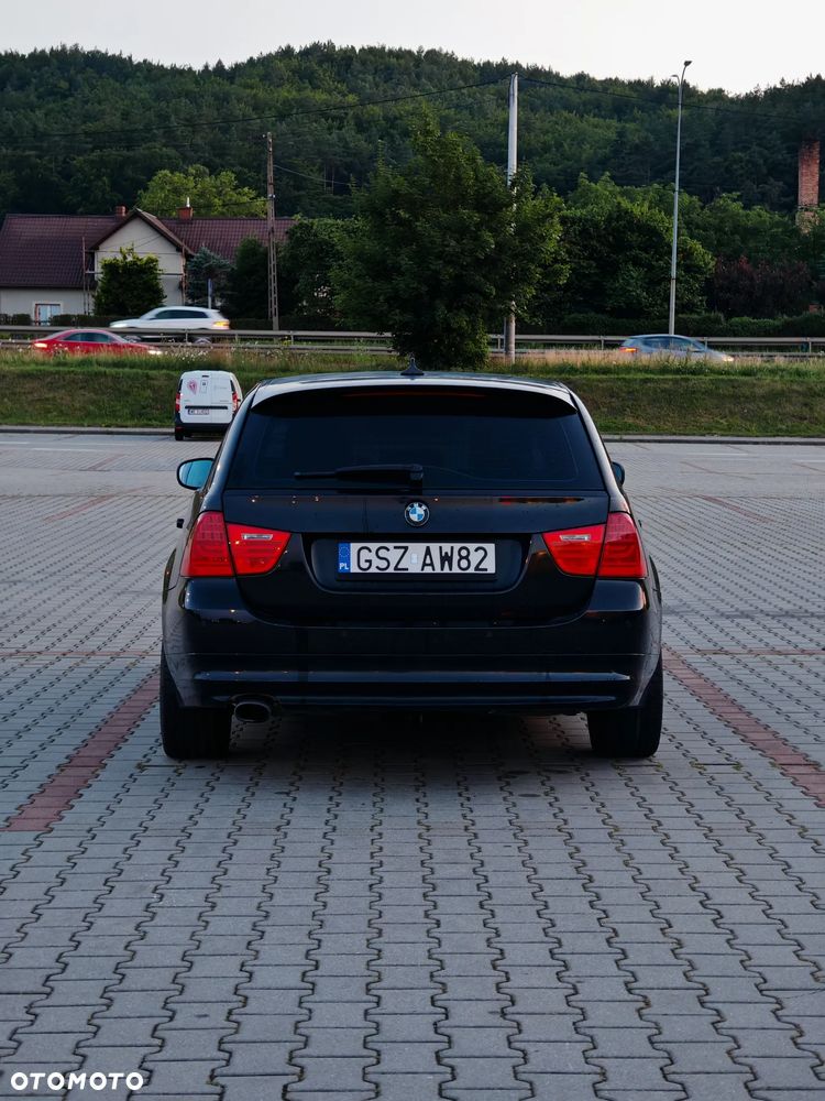 BMW Seria 3 318d - 5