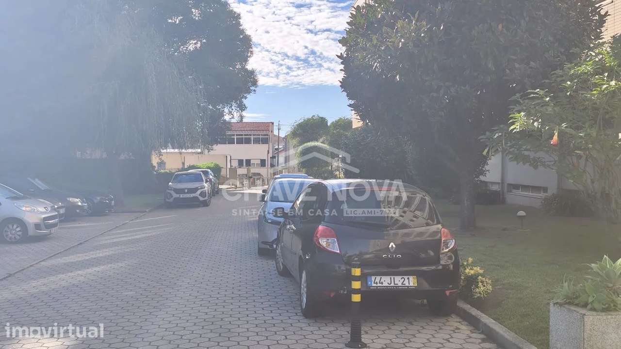 Apartamento T2 à venda na Rua Oliveiras - Grande imagem: 3/29