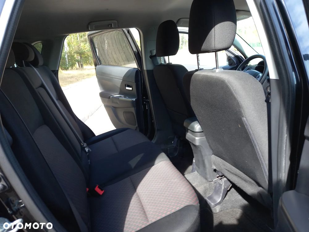 Mitsubishi Outlander 2.0 2WD CVT Active+ - 11