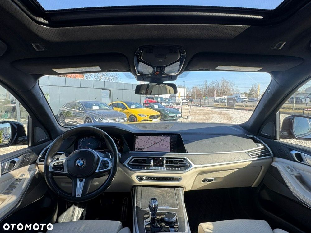 BMW X7 - 12