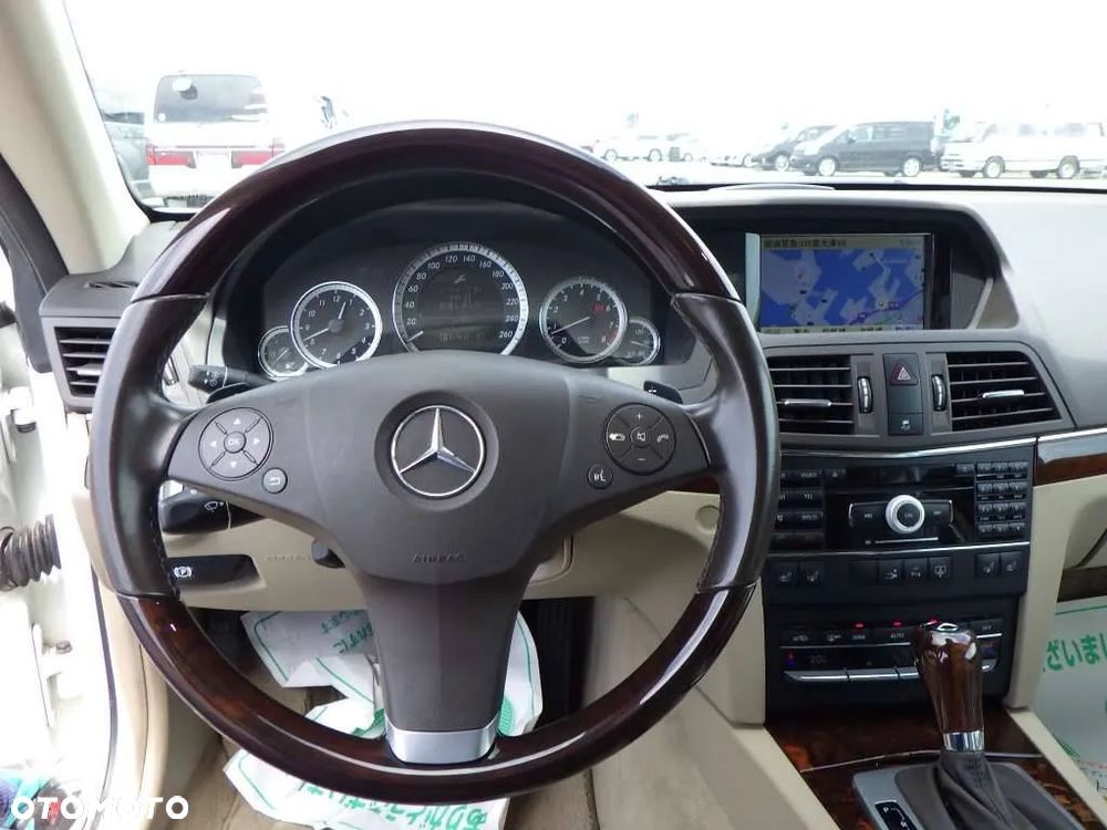Mercedes-Benz Klasa E 350 Coupe 4Matic 7G-TRONIC - 19