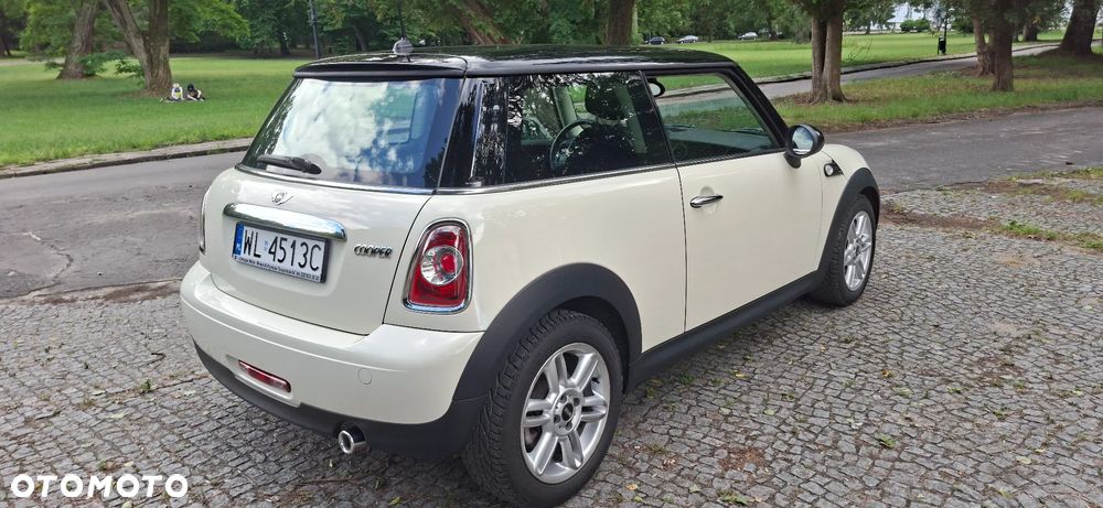 MINI Cooper Standard - 13