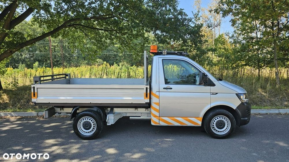 Volkswagen Transporter - 4