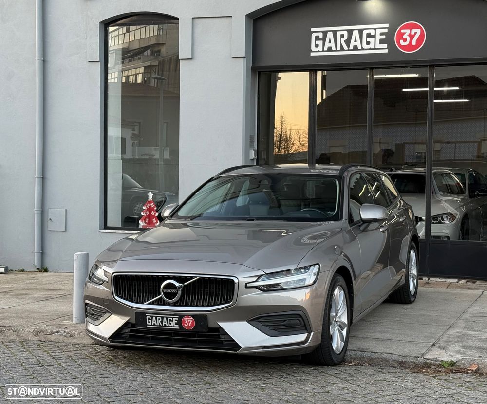 Volvo V60 2.0 D3 Momentum - 3