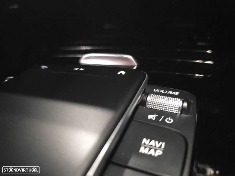 Mercedes-Benz CLA 180 d Shooting Brake AMG Line Aut. - 47