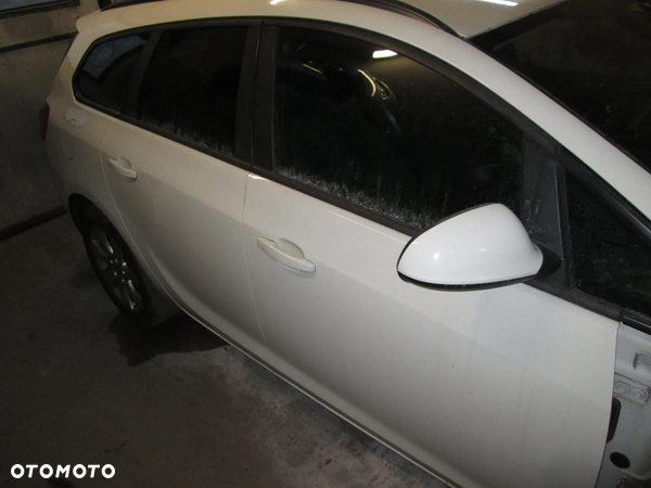 OPEL ASTRA J IV 2.0 CDTI Y40R KOMBI CZĘŚCI DRZWI KLAPA FOTELE FELGI