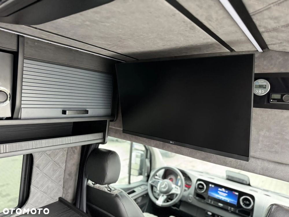 Mercedes-Benz Sprinter - 14
