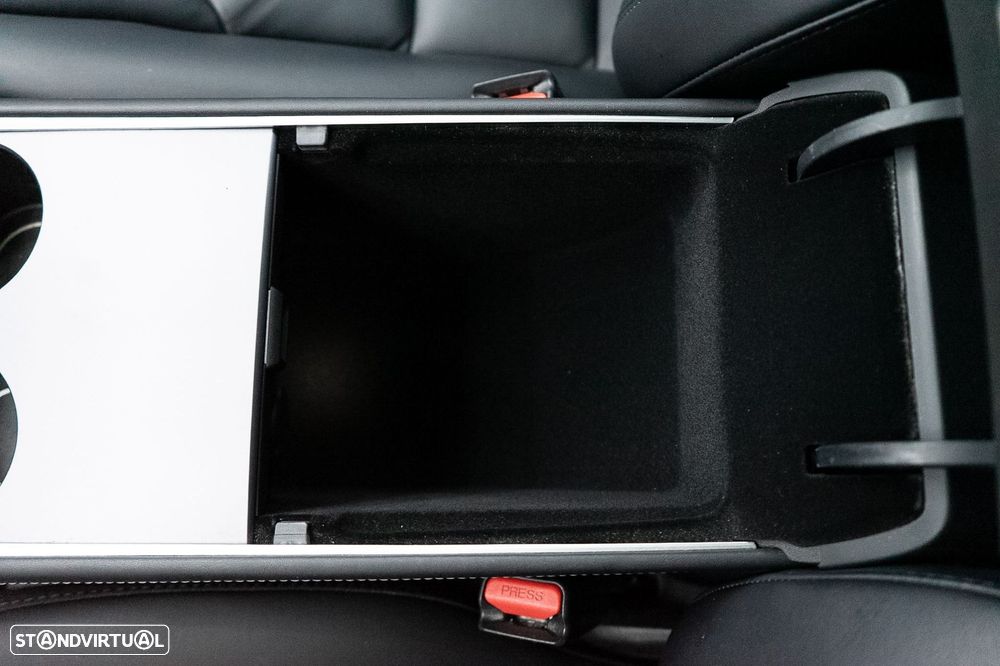 Tesla Model 3 Long-Range Dual Motor AWD - 28