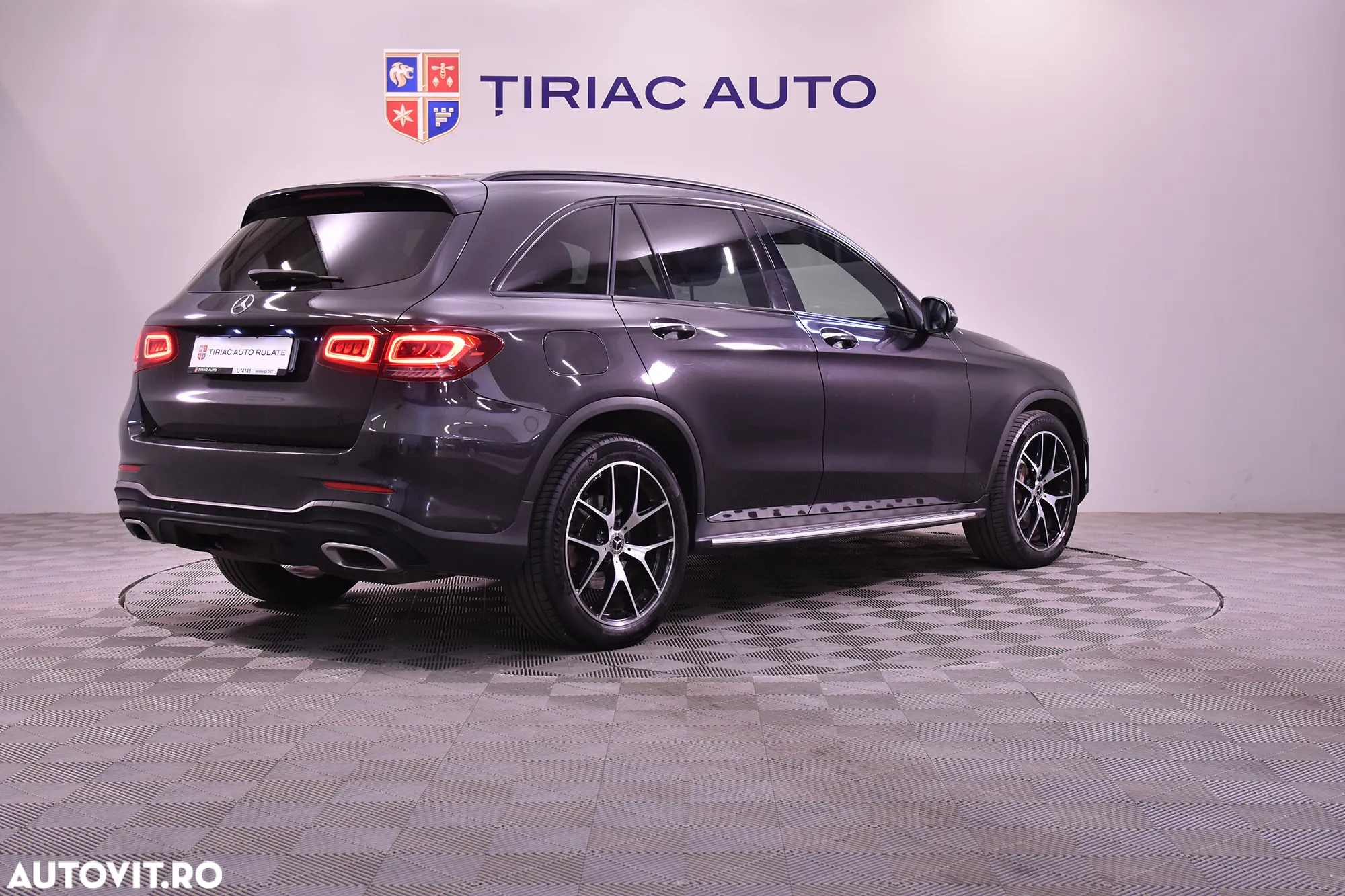 Mercedes-Benz GLC 300 d 4Matic 9G-TRONIC AMG Line - 5