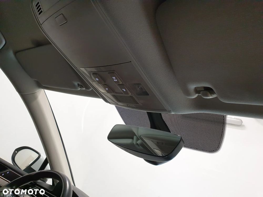 Volkswagen Passat 2.0 TDI BMT Highline - 31