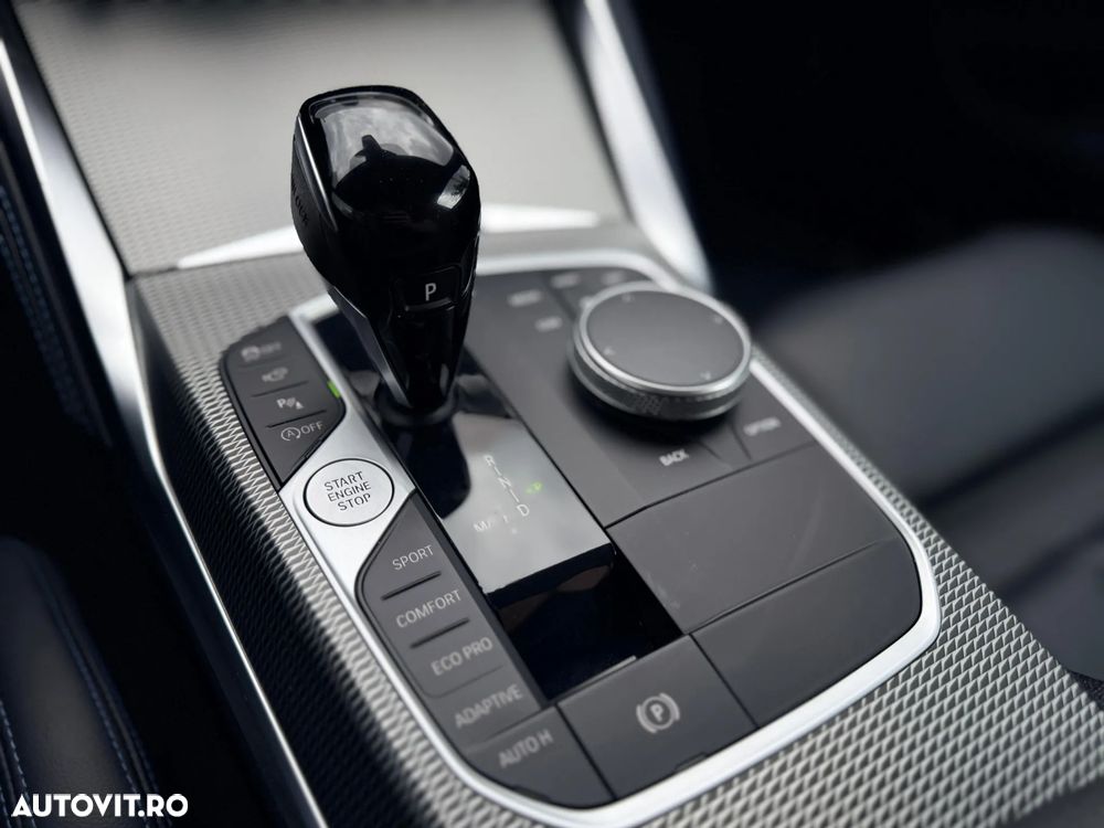 BMW M2 M240i xDrive AT - 18