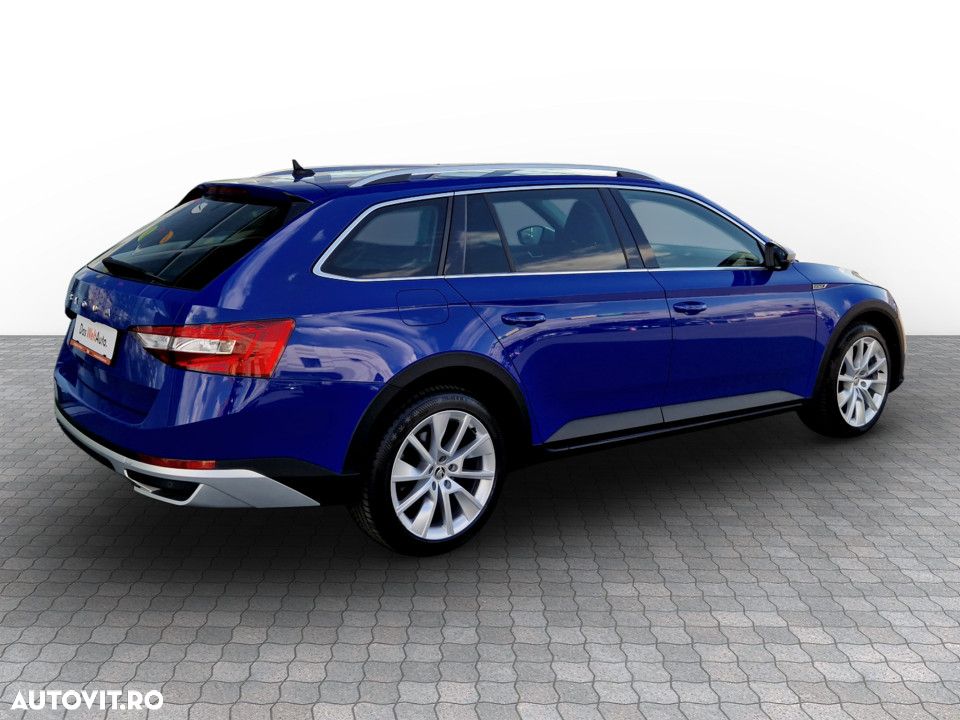 Skoda Superb 2.0 TDI 4X4 DSG Scout - 8