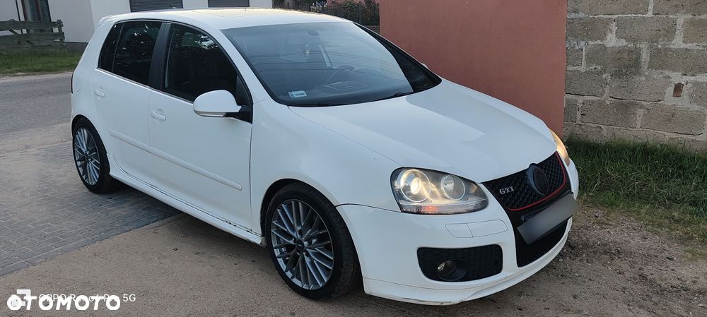 Volkswagen Golf - 6