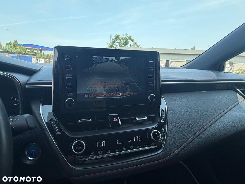 Toyota Corolla 2.0 Hybrid Executive - 13