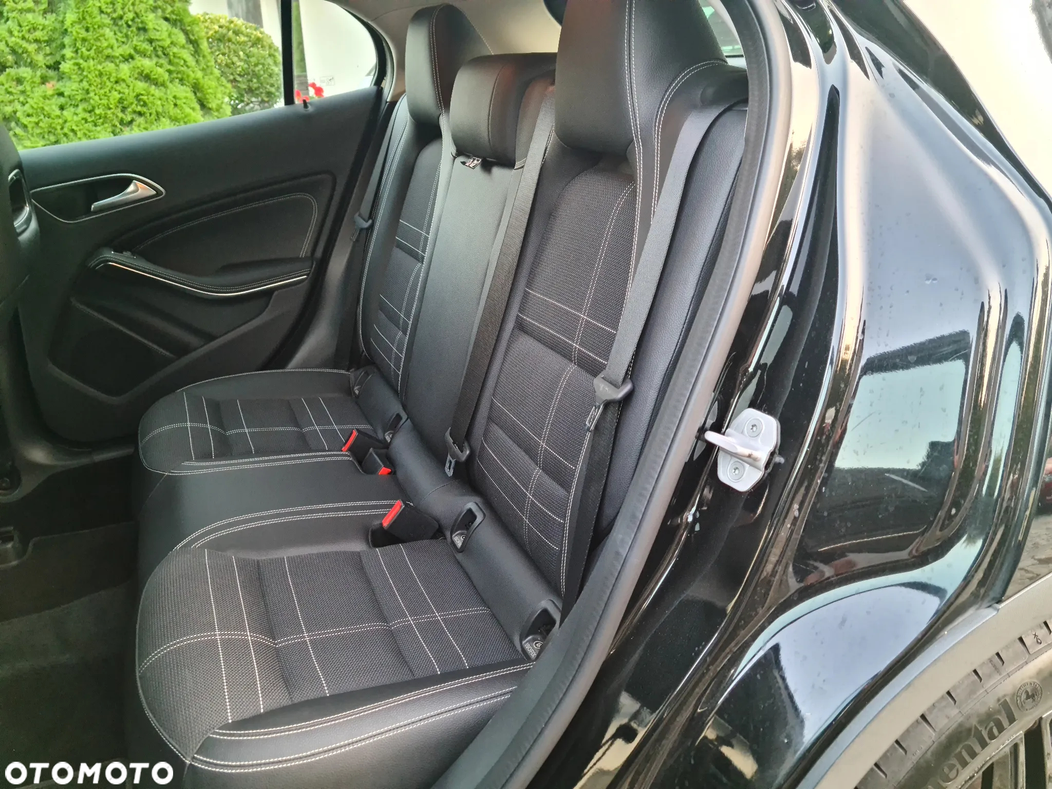 Mercedes-Benz GLA - 18