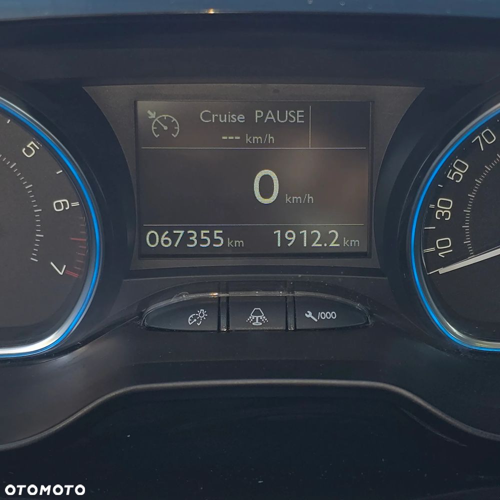 Peugeot 2008 PureTech 110 Stop&Start Allure - 11