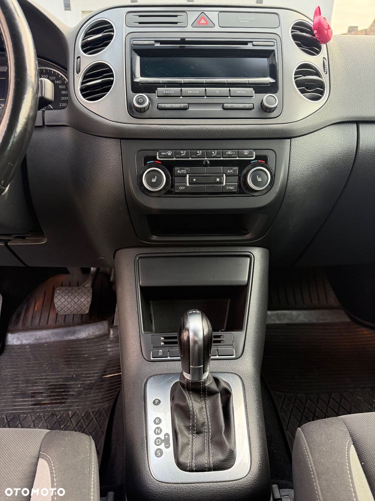 Volkswagen Golf 1.4 TSI DSG Highline - 8