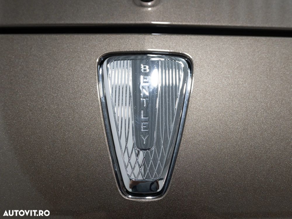 Bentley Flying Spur V8 PHEV Mulliner - 22