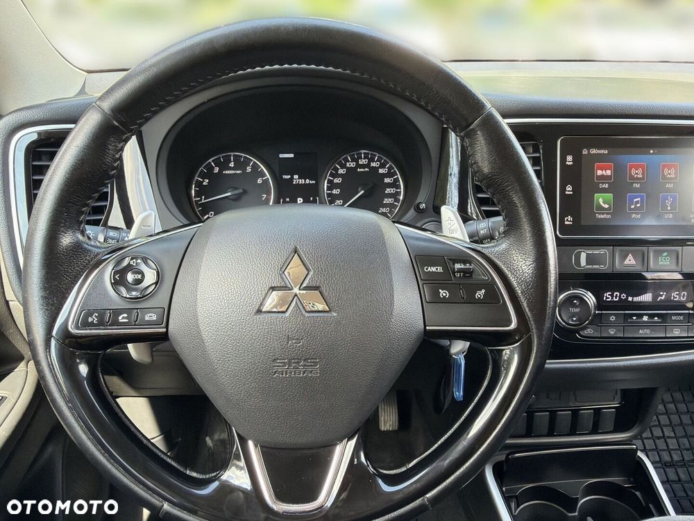 Mitsubishi Outlander 2.0 Intense 4WD CVT - 11