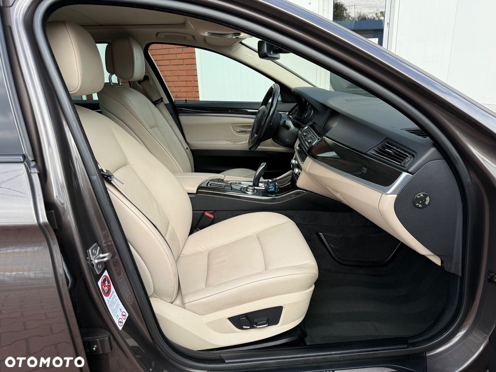 BMW Seria 5 - 30