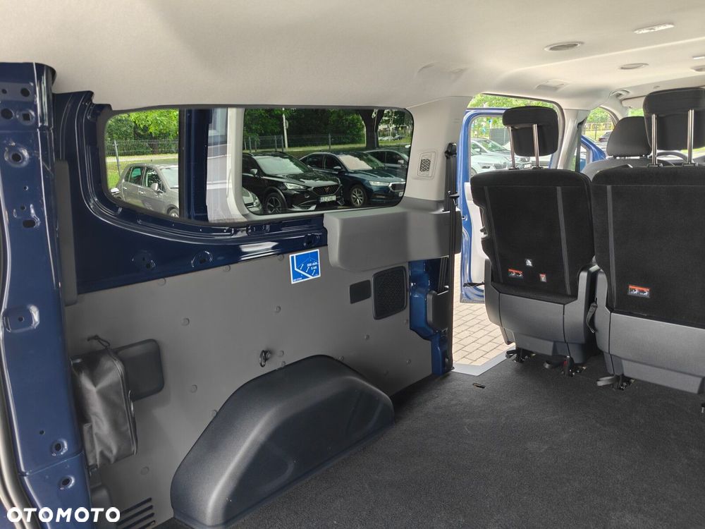 Volkswagen Transporter T7 Kombi 170 KM | 4x4 | Kamery 360 | Digital Cockpit - 27