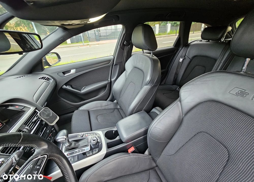 Audi A4 Avant 2.0 TDI DPF multitronic S line Sportpaket - 11