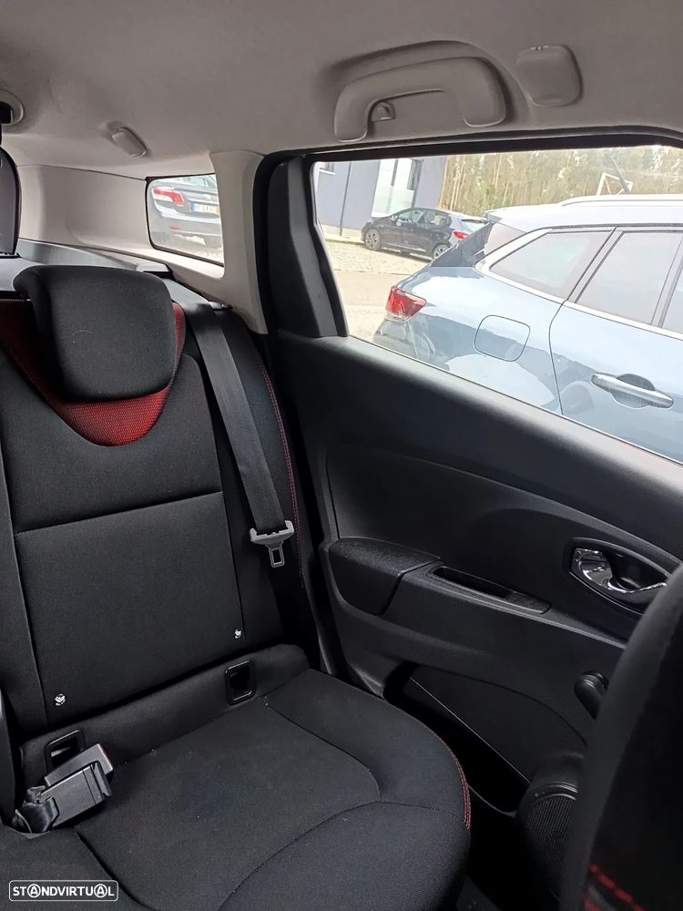 Renault Clio Sport Tourer 1.5 dCi Dynamique S - 11