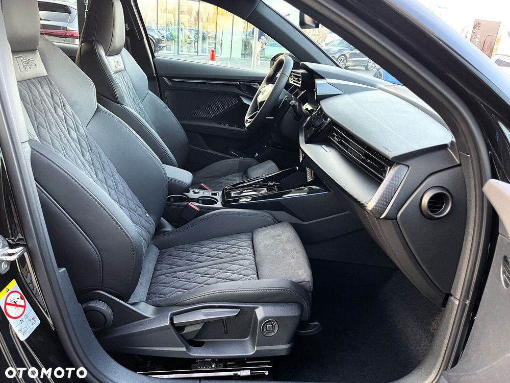 Audi RS3 Sportback - 19