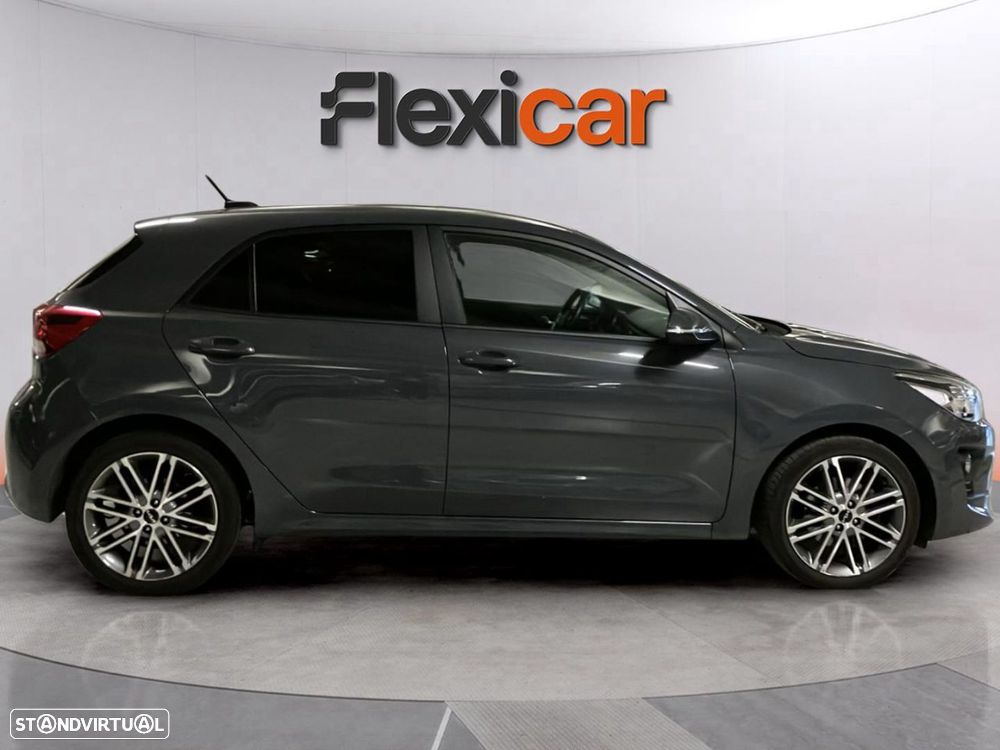Kia Rio - 4