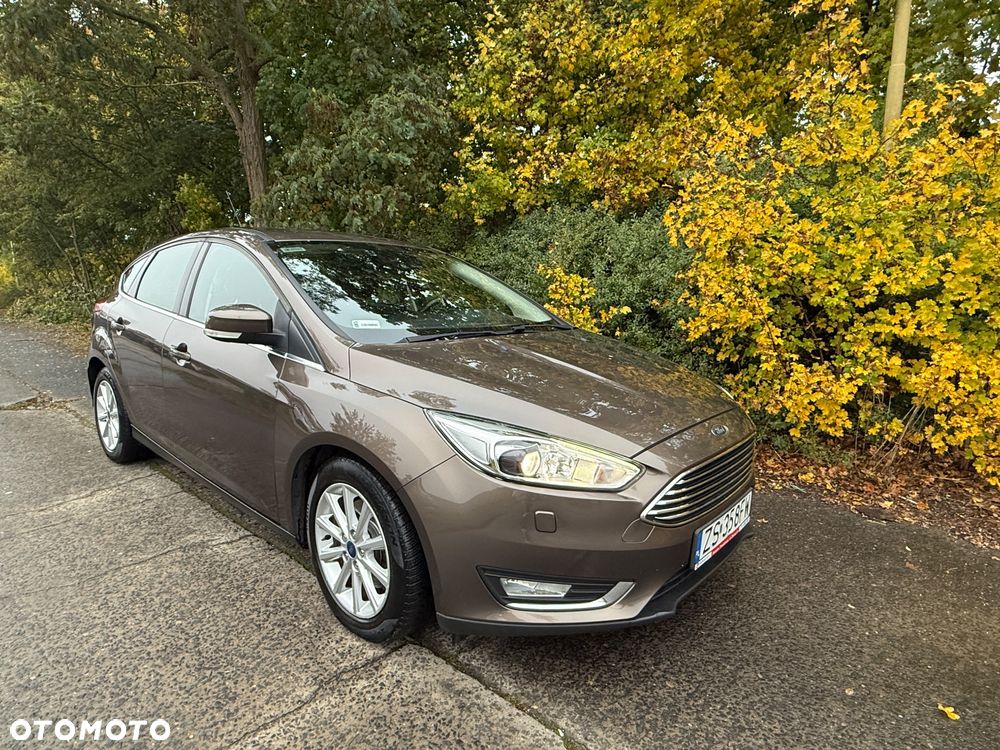 Ford Focus 1.5 EcoBoost Titanium ASS - 6