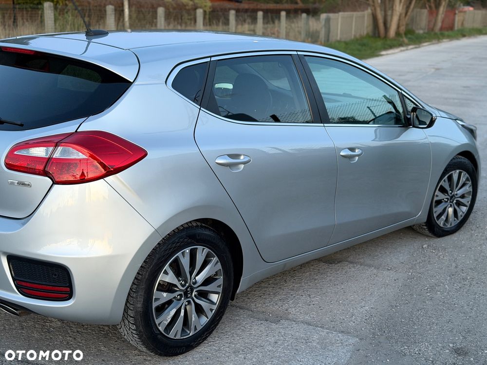 Kia Ceed 1.6 CRDi L - 17