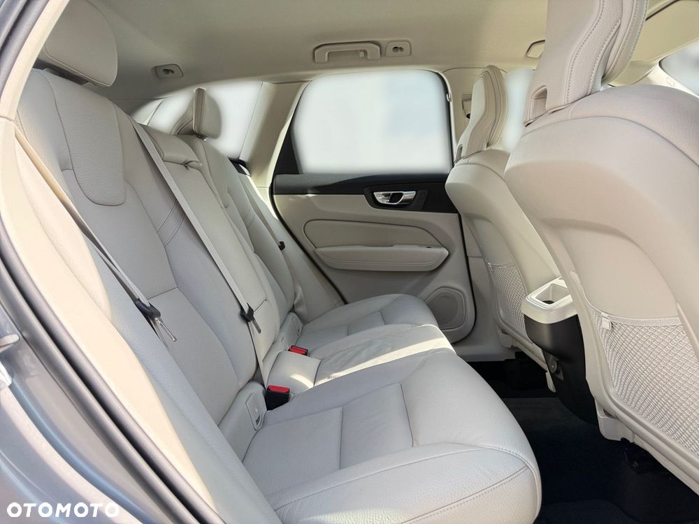 Volvo XC 60 - 28