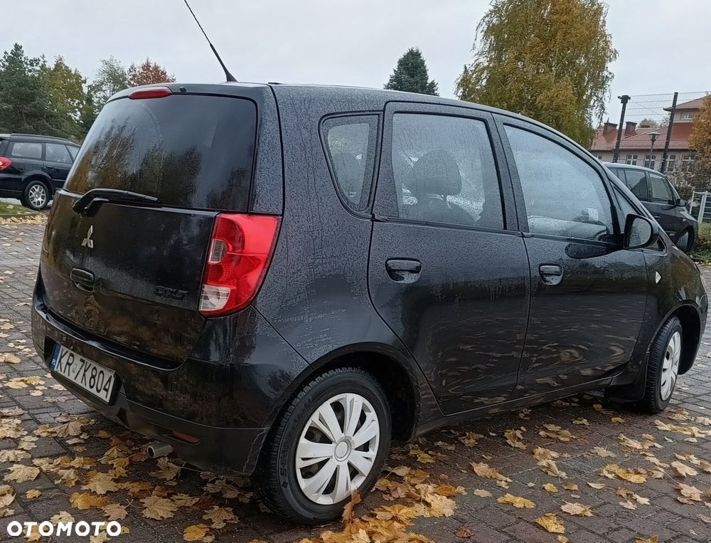 Mitsubishi Colt - 4
