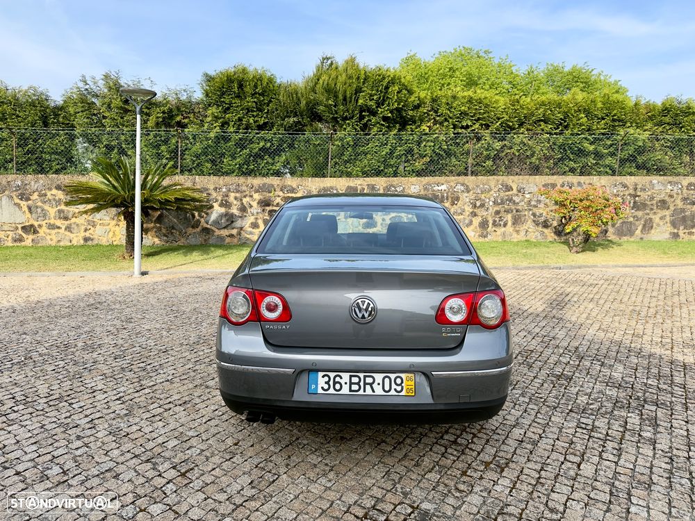 VW Passat 2.0 TDI Highline - 3